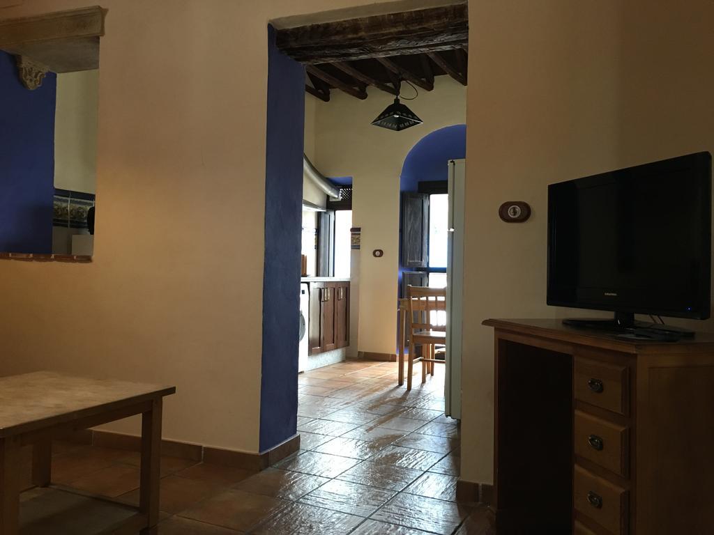 Apartamentos Victoria Bujalance Esterno foto