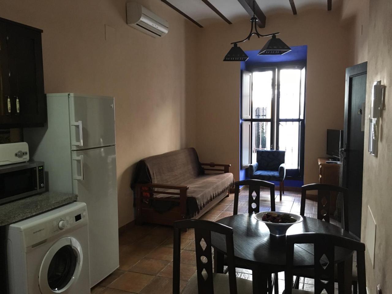 Apartamentos Victoria Bujalance Esterno foto
