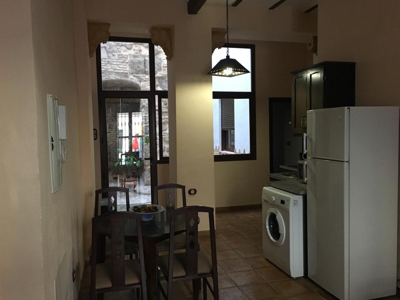 Apartamentos Victoria Bujalance Esterno foto